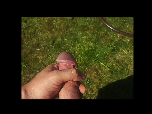 ❤️ Vruća zgodna jebe svoju ružičastu macu i svršava špricom u ljetnoj bašti ️❌ Porno fb u pornografiji bs.tukifporno.ru ❤